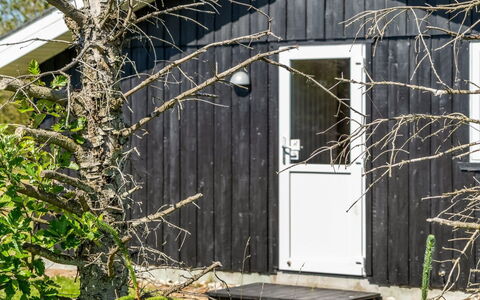 Guja - 1Km from the Sea: Verblijf, Huis, Huis, Dak, Veranda, Landgoed, Siding, Garden Gebouwen, Boerderij, Werf