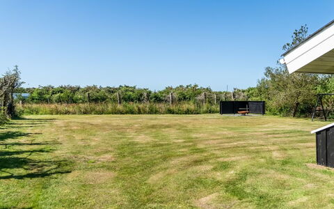 Guja - 1Km from the Sea: Verblijf, Huis, Huis, Dak, Veranda, Landgoed, Siding, Garden Gebouwen, Boerderij, Werf