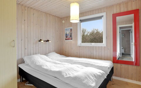 Sande - 450M from the Sea: Huis, Huis, Deur, Dak, Verblijf, Landgoed, Tuin, Schaduw, Siding, Werf