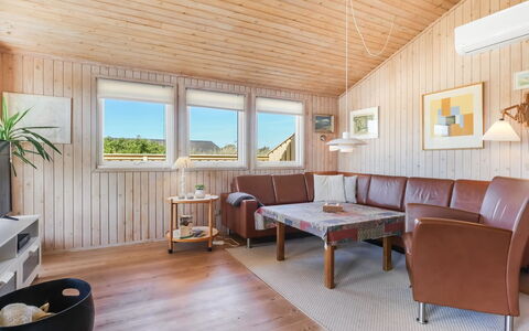 Estefania - 450M from the Sea: Meubilair, Interieur Ontwerp, Stoel, Flooring, Tafel, Toevlucht, Verdieping, Plafond, Kamer, Eco Hotel