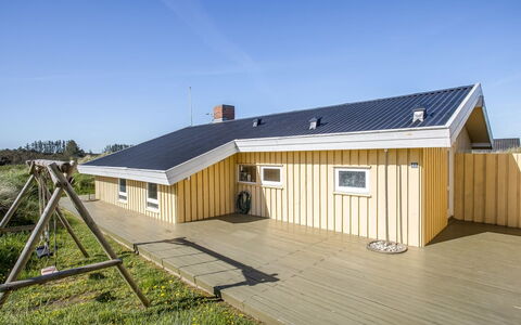 Estefania - 450M from the Sea: Meubilair, Interieur Ontwerp, Stoel, Flooring, Tafel, Toevlucht, Verdieping, Plafond, Kamer, Eco Hotel