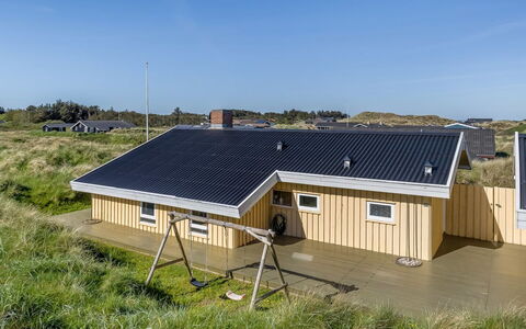 Estefania - 450M from the Sea: Meubilair, Interieur Ontwerp, Stoel, Flooring, Tafel, Toevlucht, Verdieping, Plafond, Kamer, Eco Hotel