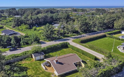 Eden - 800M from the Sea