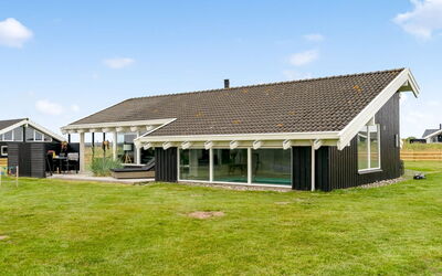 Crista - 500M from the Sea