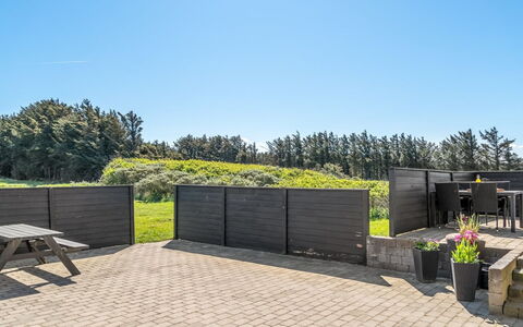 Nayeli - 275M from the Sea: Schaduw, Hardwood, Plank, Tuin, Landscaping, Home Schermen, Hek, Ontwerp, Gang