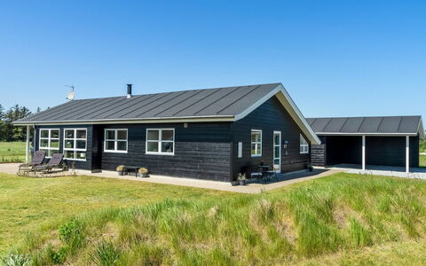 Sinica - 1.4Km from the Sea: Dak, Huis, Huis, Verblijf, Siding, Boerderij, Landgoed, Garden Gebouwen, Werf, Schuur