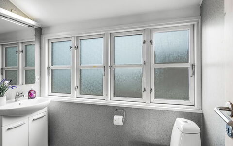Ima - 60M from the Sea: Hout, Flooring, Sauna, Verdieping, Beits, Hardwood, Plafond, Houten Vloer, Plank, Ontwerp