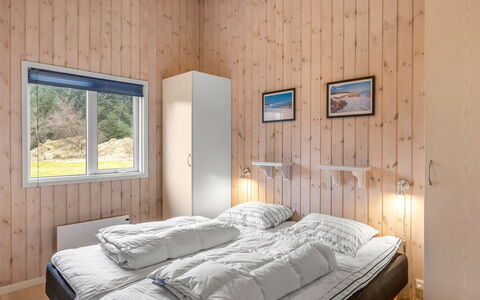 Beeke - 1.4Km from the Sea: Hout, Slaapkamer, Bed, Sneeuw, Huis, Freezing, Winter, Bedding, Bed Frame, Laken