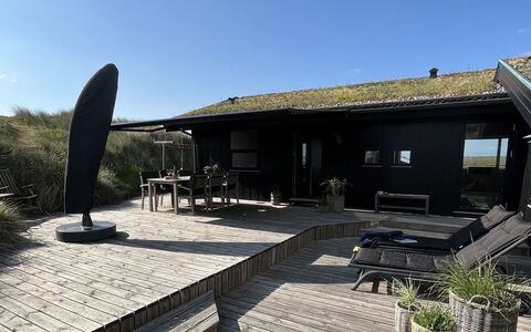 Eelin - 275M from the Sea: Dak, Huis, Huis, Verblijf, Siding, Landgoed, Oprit, Garden Gebouwen, Werf, Schuur