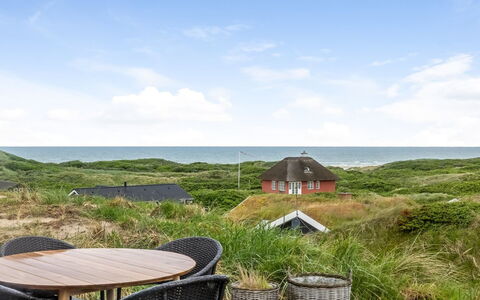 Eelin - 275M from the Sea: Dak, Huis, Huis, Verblijf, Siding, Landgoed, Oprit, Garden Gebouwen, Werf, Schuur