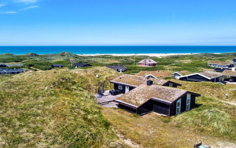 Eelin - 275M from the Sea: Dak, Huis, Huis, Verblijf, Siding, Landgoed, Oprit, Garden Gebouwen, Werf, Schuur