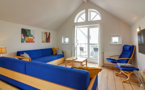 Varnava - 200M from the Sea: Meubilair, Interieur Ontwerp, Stoel, Flooring, Tafel, Toevlucht, Verdieping, Plafond, Kamer, Eco Hotel