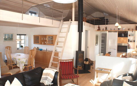 Norman - 150M from the Sea: Meubilair, Interieur Ontwerp, Flooring, Hout, Plafond, Verdieping, Lichte Inrichting, Verlichting, Kamer, Stoel