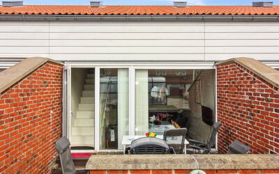 Emiliana - 500M from the Sea