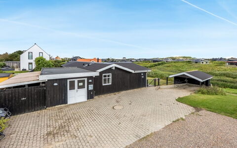 Fabio - 450M from the Sea: Plafond, Flooring, Interieur Ontwerp, Verdieping, Samengesteld Materiaal, Meubilair, Toevlucht, Hotel, Ontwerp, Daylighting