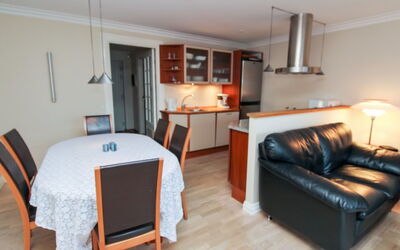 Swarthovde - 300M from the Sea