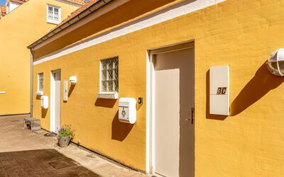 Swarthovde - 300M from the Sea