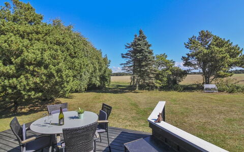Birgid - 900M from the Sea: Zwembad, Buitenmeubels, Meubilair, Toevlucht, Flagstone, Eco Hotel, Schaduw, Stoel, Vrije Tijd, Landgoed