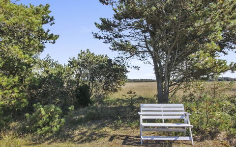Birgid - 900M from the Sea: Zwembad, Buitenmeubels, Meubilair, Toevlucht, Flagstone, Eco Hotel, Schaduw, Stoel, Vrije Tijd, Landgoed
