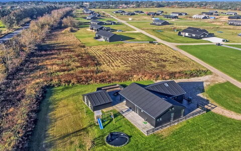 Aldina - 1.5Km from the Sea: Dak, Huis, Huis, Verblijf, Siding, Landgoed, Oprit, Garden Gebouwen, Werf, Schuur
