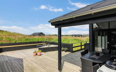 Aldina - 1.5Km from the Sea: Dak, Huis, Huis, Verblijf, Siding, Landgoed, Oprit, Garden Gebouwen, Werf, Schuur