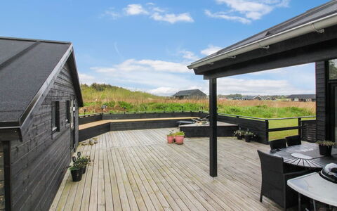Aldina - 1.5Km from the Sea: Dak, Huis, Huis, Verblijf, Siding, Landgoed, Oprit, Garden Gebouwen, Werf, Schuur