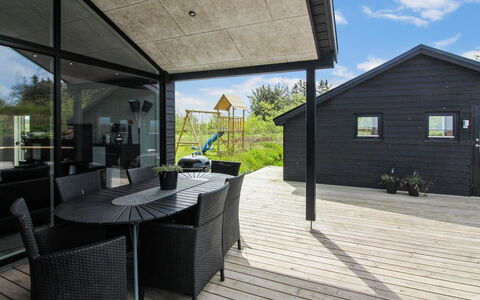 Aldina - 1.5Km from the Sea: Dak, Huis, Huis, Verblijf, Siding, Landgoed, Oprit, Garden Gebouwen, Werf, Schuur