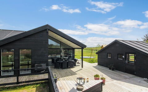 Aldina - 1.5Km from the Sea: Dak, Huis, Huis, Verblijf, Siding, Landgoed, Oprit, Garden Gebouwen, Werf, Schuur