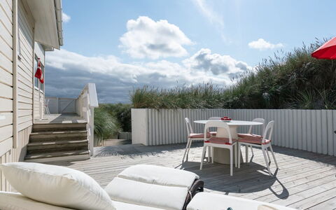 Franja - 100M from the Sea: Hout, Huis, Verblijf, Huis, Dak, Landelijk Gebied, Siding, Blokhut, Garden Gebouwen, Hardwood