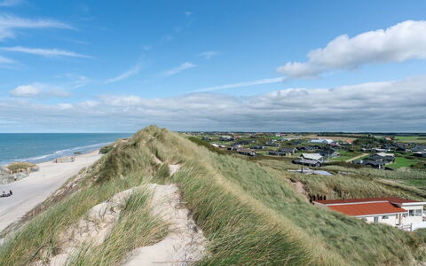 Franja - 100M from the Sea: Hout, Huis, Verblijf, Huis, Dak, Landelijk Gebied, Siding, Blokhut, Garden Gebouwen, Hardwood