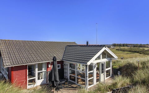 Har - 400M from the Sea: Meubilair, Interieur Ontwerp, Stoel, Flooring, Tafel, Toevlucht, Verdieping, Plafond, Kamer, Eco Hotel