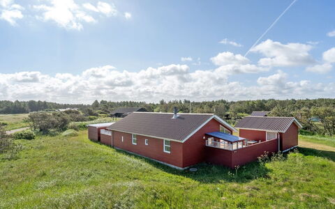 Karlsson - 500M from the Sea: Gras, Dak, Huis, Grasland, Huis, Plain, Landelijk Gebied, Land Lot, Verblijf, Landgoed