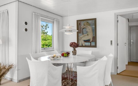 Majvor - 100M from the Sea: Dak, Huis, Huis, Verblijf, Siding, Landgoed, Oprit, Garden Gebouwen, Werf, Schuur