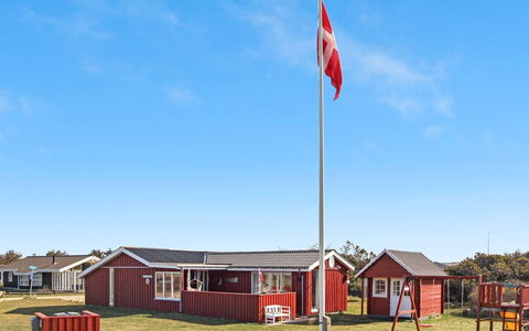 Fiene - 300M from the Sea: Woongebied, Dak, Voorstad, Oprit, Landgoed, Schoorsteen