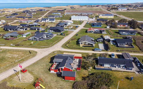 Fiene - 300M from the Sea: Woongebied, Dak, Voorstad, Oprit, Landgoed, Schoorsteen