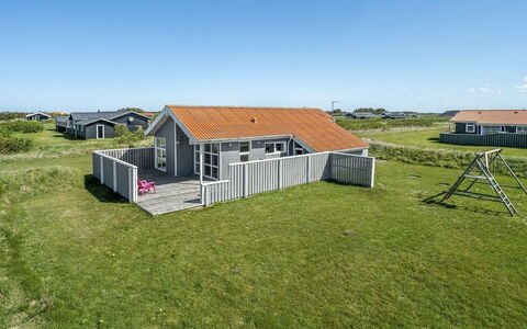 Thorbiorn - 350M from the Sea: Huis, Huis, Dak, Woongebied, Verblijf, Landgoed, Boerderij, Gazon, Landscaping, Siding