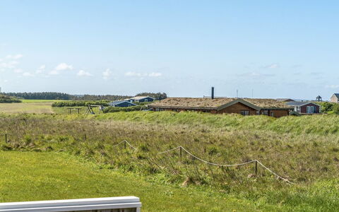 Thorbiorn - 350M from the Sea: Huis, Huis, Dak, Woongebied, Verblijf, Landgoed, Boerderij, Gazon, Landscaping, Siding