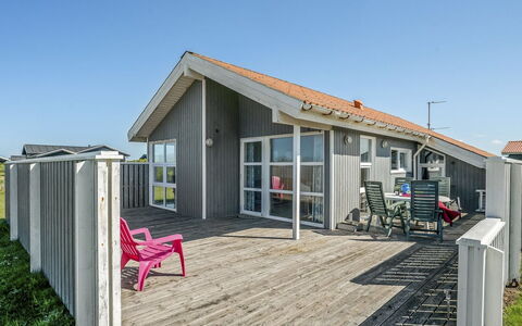 Thorbiorn - 350M from the Sea: Huis, Huis, Dak, Woongebied, Verblijf, Landgoed, Boerderij, Gazon, Landscaping, Siding