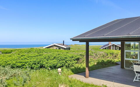 Florida - 100M from the Sea: Dak, Huis, Huis, Verblijf, Siding, Landgoed, Oprit, Garden Gebouwen, Werf, Schuur