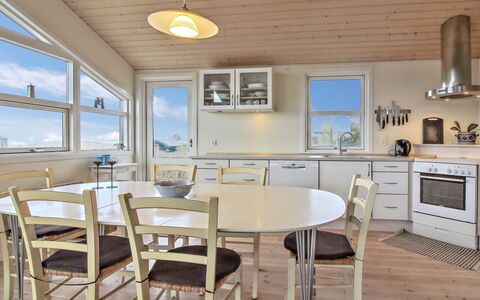 Florida - 100M from the Sea: Dak, Huis, Huis, Verblijf, Siding, Landgoed, Oprit, Garden Gebouwen, Werf, Schuur