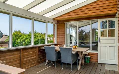 Söffren - 350M from the Sea: Plafond, Flooring, Interieur Ontwerp, Verdieping, Samengesteld Materiaal, Meubilair, Toevlucht, Hotel, Ontwerp, Daylighting