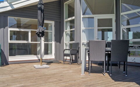 Tayna - 300M from the Sea: Huis, Verblijf, Veranda, Siding, Boerderij, Outdoor Structuur