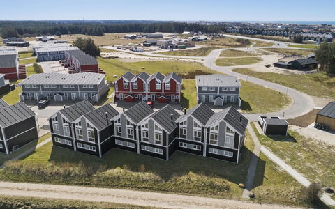 Chris - 750M from the Sea: Blauw, Verblijf, Huis, Huis, Boerderij, Landgoed, Siding
