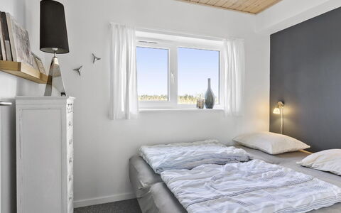 Chris - 750M from the Sea: Blauw, Verblijf, Huis, Huis, Boerderij, Landgoed, Siding