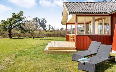 Toti - 500M from the Sea: 