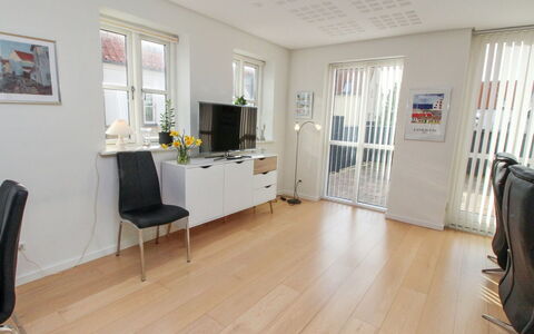 Gisken - 600M from the Sea: Dak, Huis, Woongebied, Huis, Landgoed, Verblijf, Ontwerp