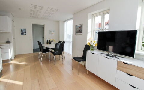 Gisken - 600M from the Sea: Dak, Huis, Woongebied, Huis, Landgoed, Verblijf, Ontwerp