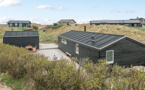 Mylius - 100M from the Sea: Woongebied, Dak, Voorstad, Oprit, Landgoed, Schoorsteen