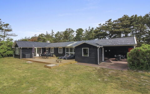 Selgen - 600M from the Sea: Huis, Huis, Deur, Dak, Verblijf, Landgoed, Tuin, Schaduw, Siding, Werf