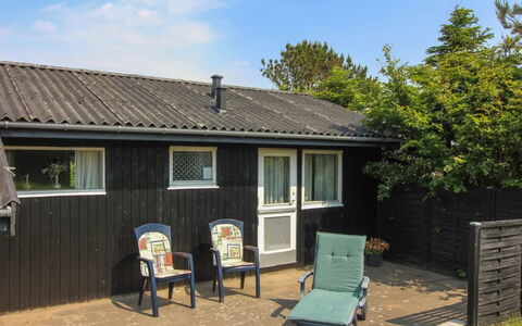 Arben - 900M from the Sea: Huis, Huis, Dak, Woongebied, Verblijf, Landgoed, Boerderij, Gazon, Landscaping, Siding